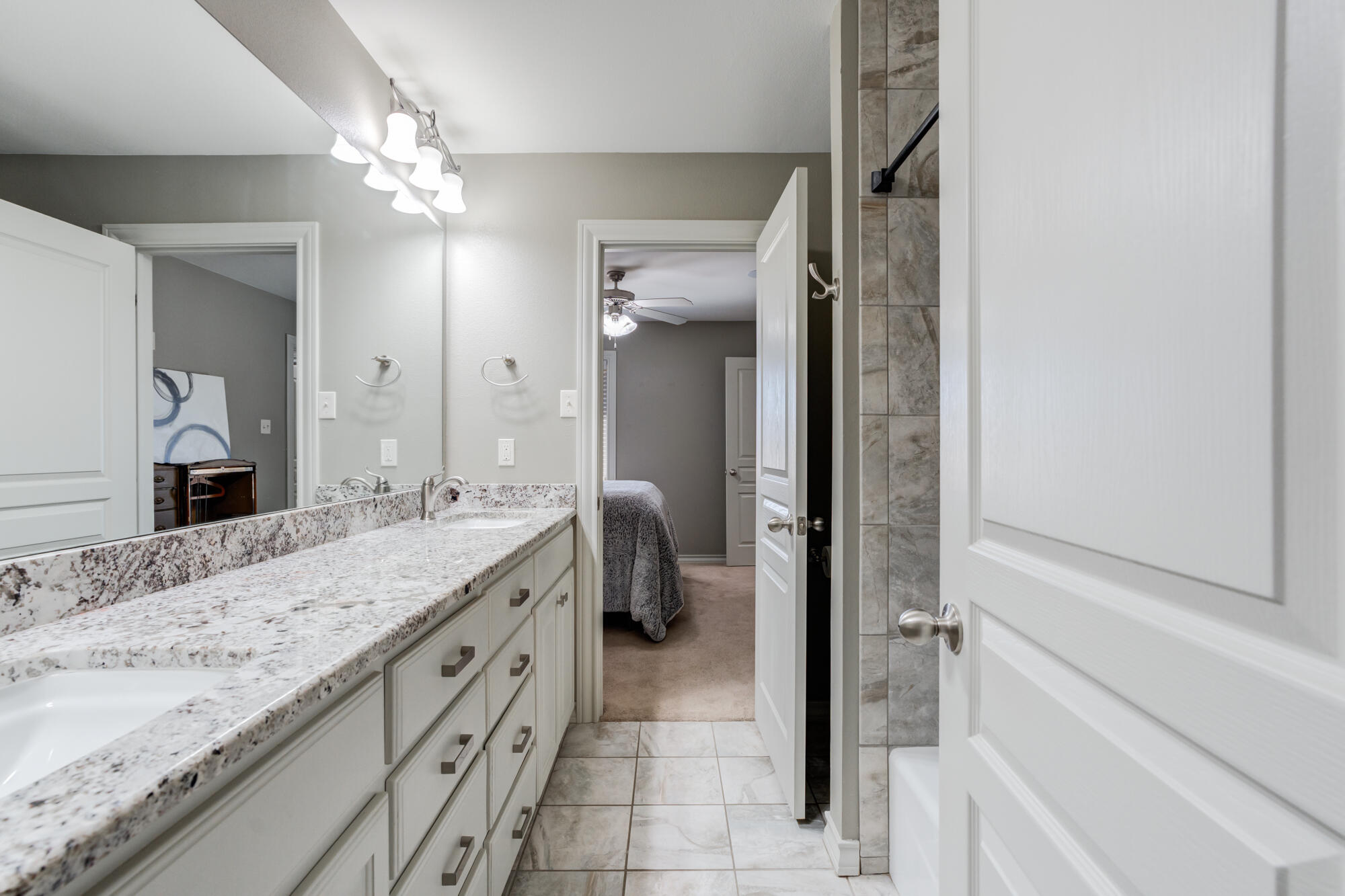 4804 120th Street Lubbock, TX 79424 - Photo 51 of 71 4804-120th-St_Lubbock-TX_52_Bathroom-2