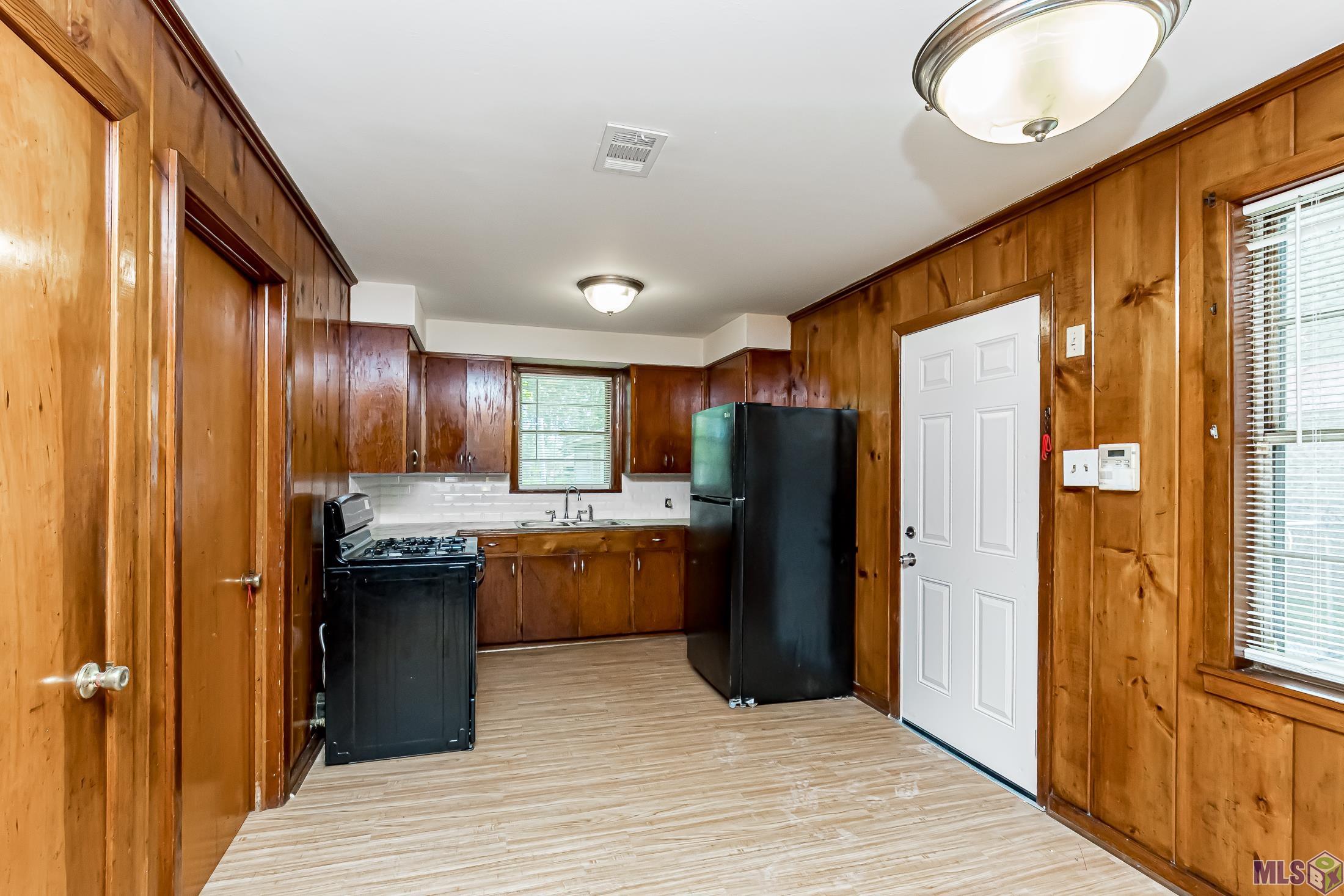 4469 Lorraine Street Baton Rouge, LA 70805 - Photo 4 of 11 Gallery Image 4