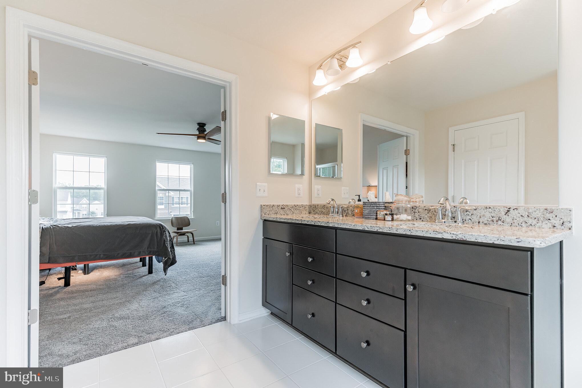 15850 Aerial View Road Woodbridge, VA 22193 - Photo 25 of 50 Master bathroom