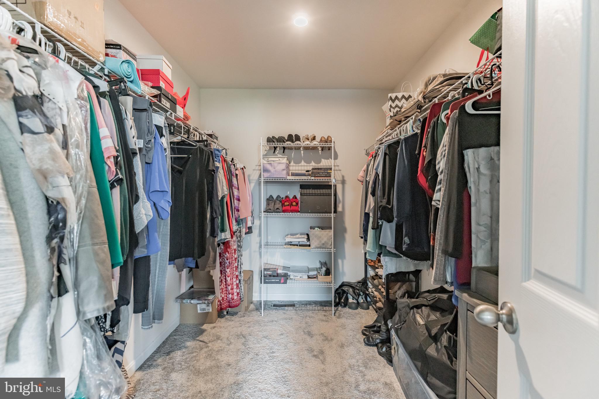 15850 Aerial View Road Woodbridge, VA 22193 - Photo 28 of 50 2nd Master bedroom closet
