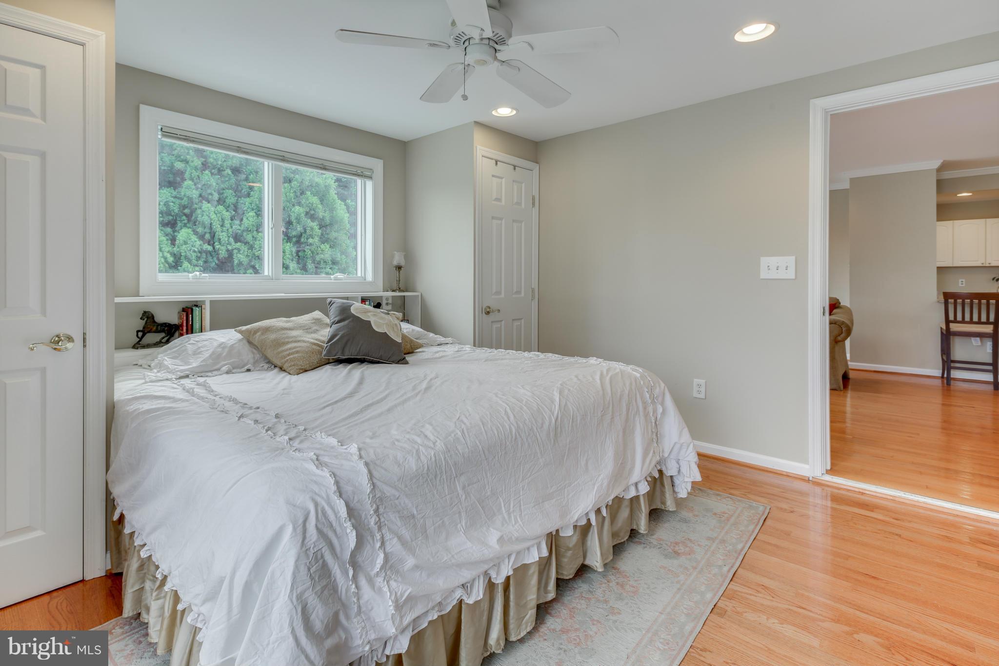 5147 Green Bridge Road Dayton, MD 21036 - Photo 10 of 30 Bedroom (Master)