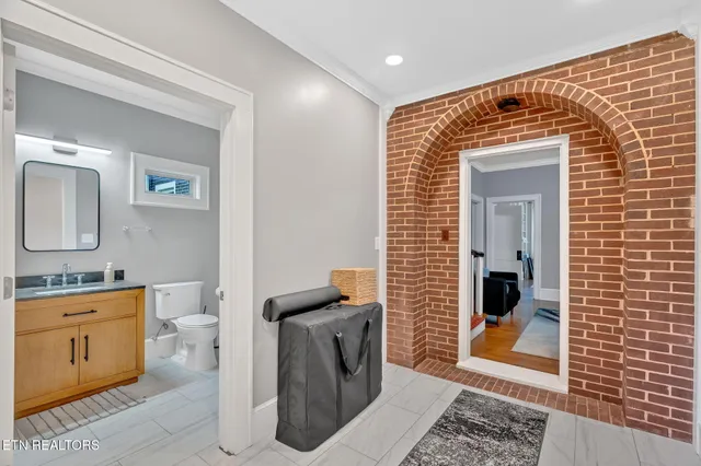 $650,000 | 1476 Darbee Drive, Morristown, TN 37814