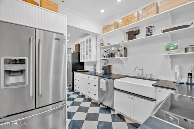 $650,000 | 1476 Darbee Drive, Morristown, TN 37814