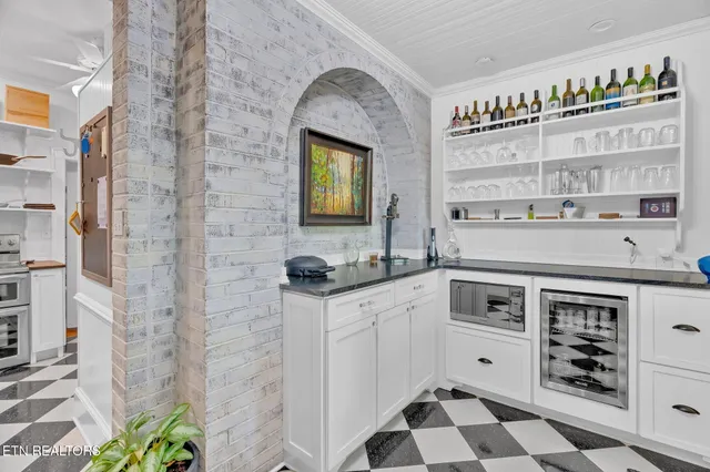 $650,000 | 1476 Darbee Drive, Morristown, TN 37814