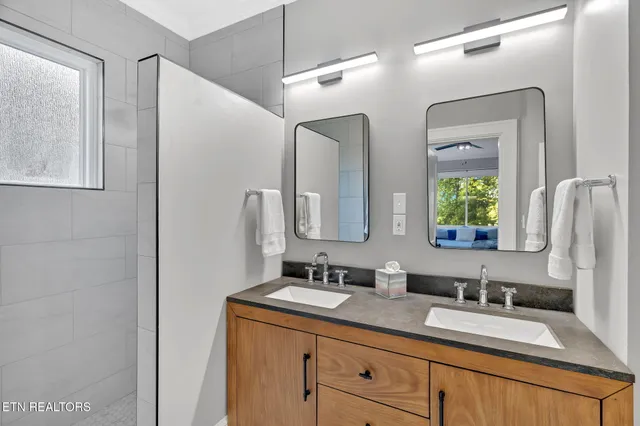 $650,000 | 1476 Darbee Drive, Morristown, TN 37814