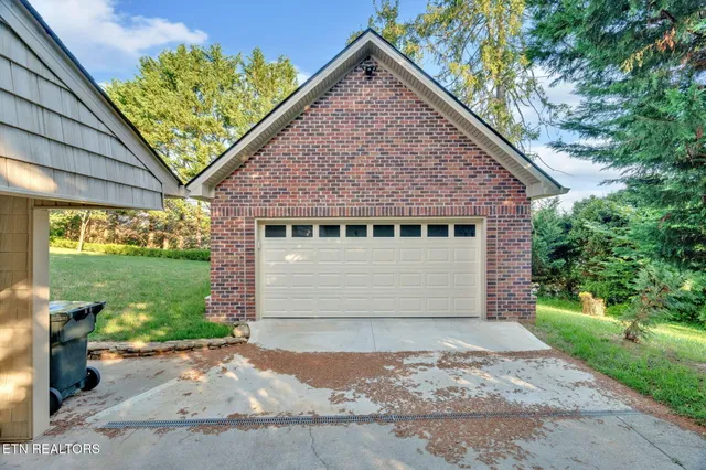 $650,000 | 1476 Darbee Drive, Morristown, TN 37814