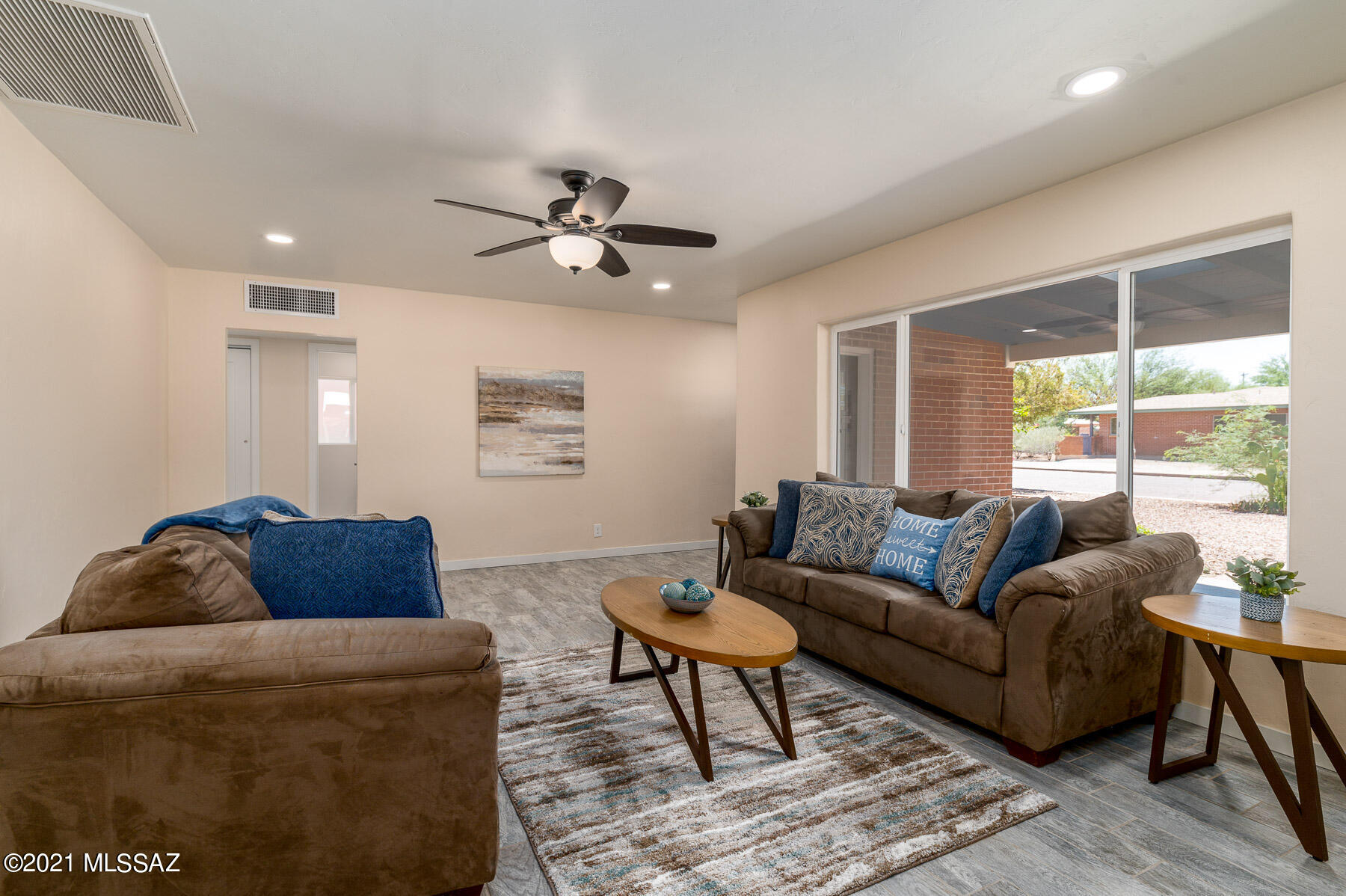 2041 East Rennoc Stravenue Tucson, AZ 85719 - Photo 9 of 38 Gallery Image 9