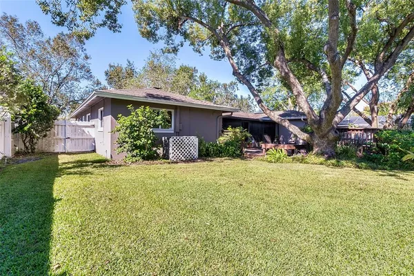 $3,300 | 952 Fairway Drive, Winter Park, FL 32792