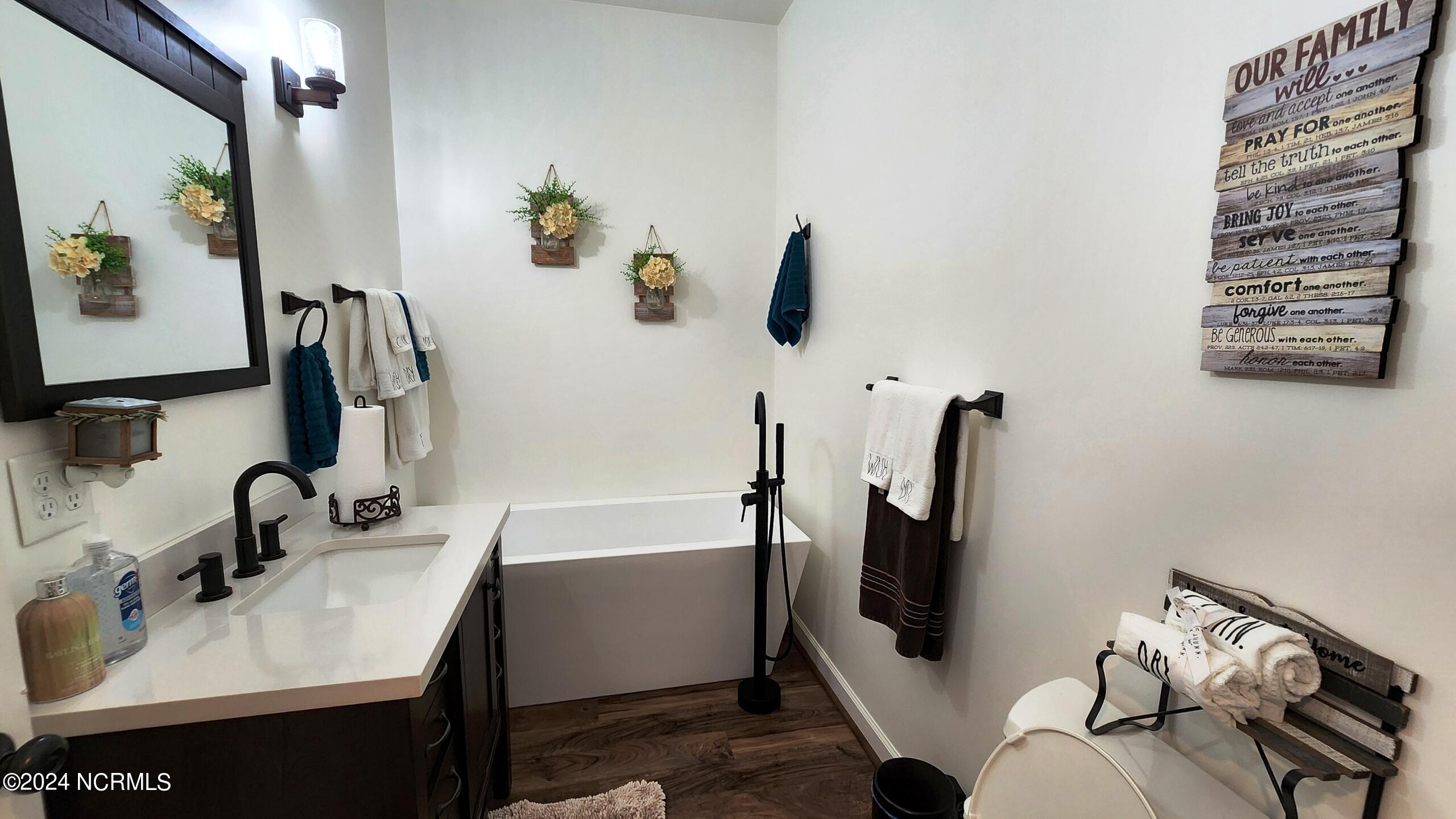 1613 Webbs Chapel Road Macclesfield, NC 27852 - Photo 19 of 40 Bath 2