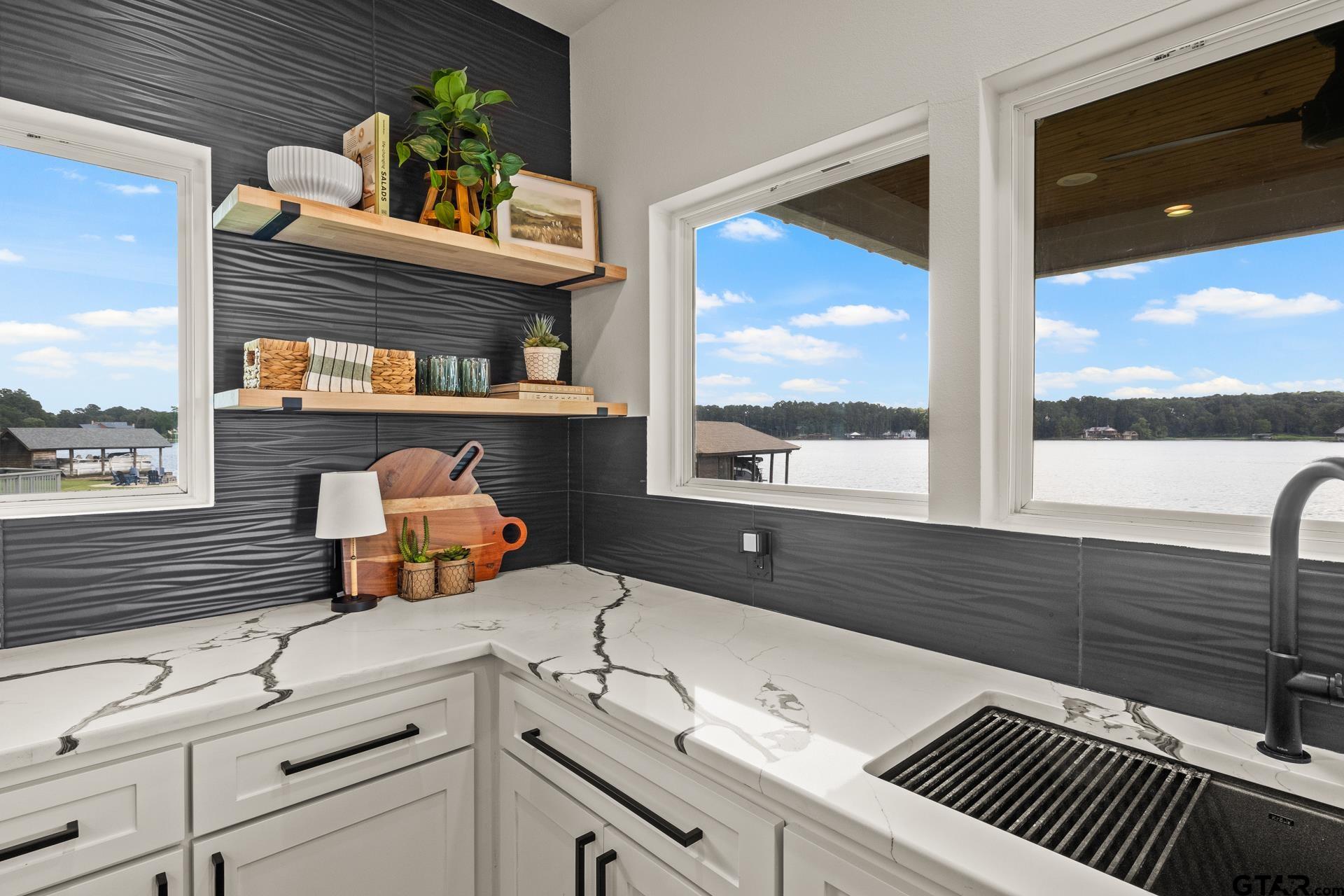 331 Eagle Point Drive West Mount Vernon, TX 75457 - Photo 14 of 43