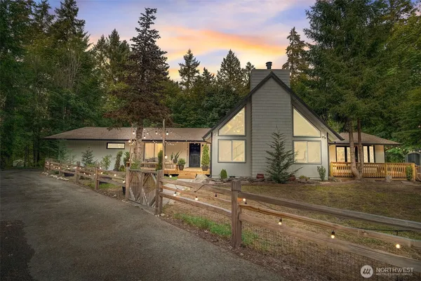 $4,200 | 16925 Southeast Auburn-Black Diamond Road, Auburn, WA 98092