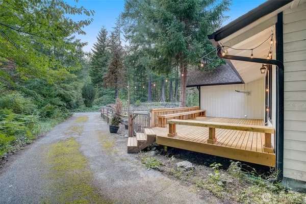 $4,200 | 16925 Southeast Auburn-Black Diamond Road, Auburn, WA 98092