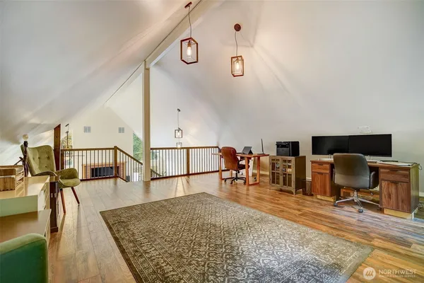 $4,200 | 16925 Southeast Auburn-Black Diamond Road, Auburn, WA 98092