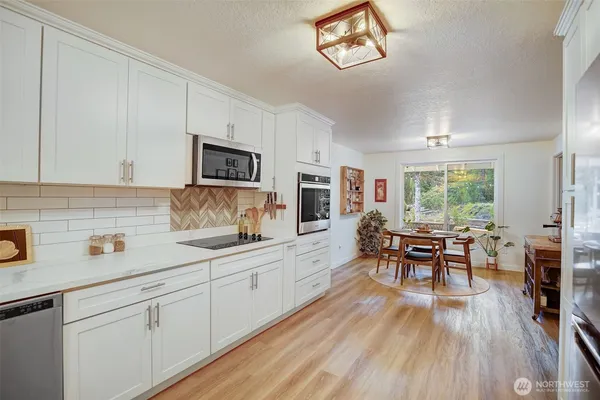 $4,200 | 16925 Southeast Auburn-Black Diamond Road, Auburn, WA 98092