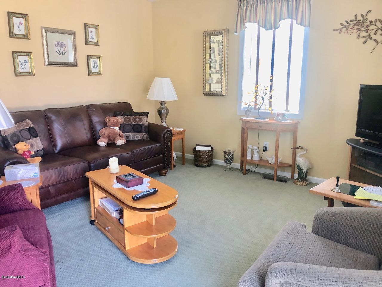4 Patterson Road Lenox, MA 01242 - Photo 34 of 47 apt. living room