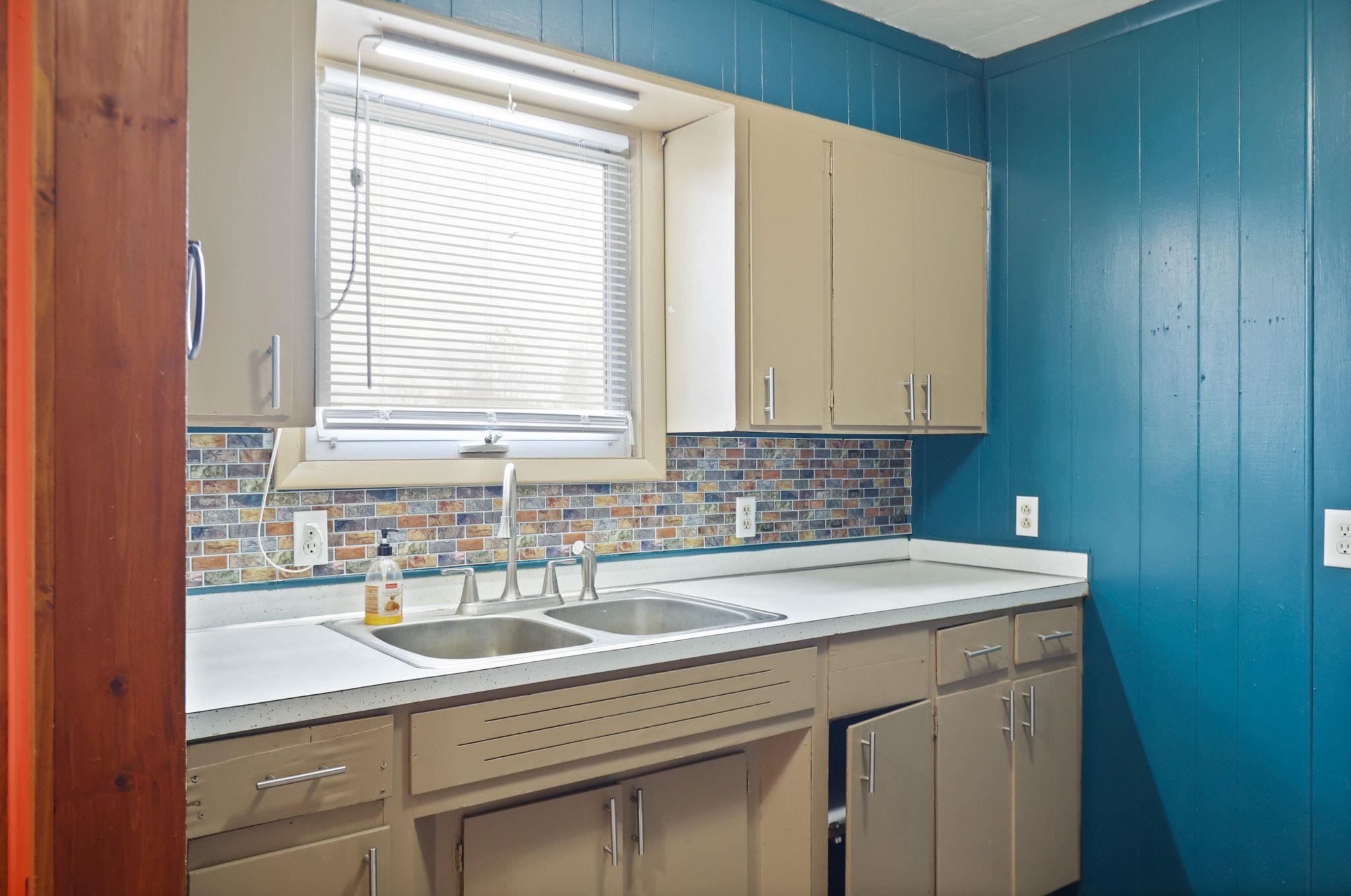 5675 Oak Road Vassar, MI 48768 - Photo 14 of 52 50193628-874421ef-0ded-4919-a542-b8a63ec8dff6.JPG