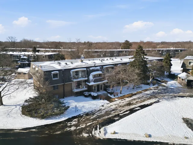 $1,800 | 238 East Bailey Road, Unit M, Naperville, IL 60565