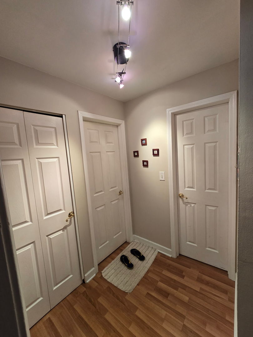 238 East Bailey Road, Unit M Naperville, IL 60565 - Photo 4 of 10