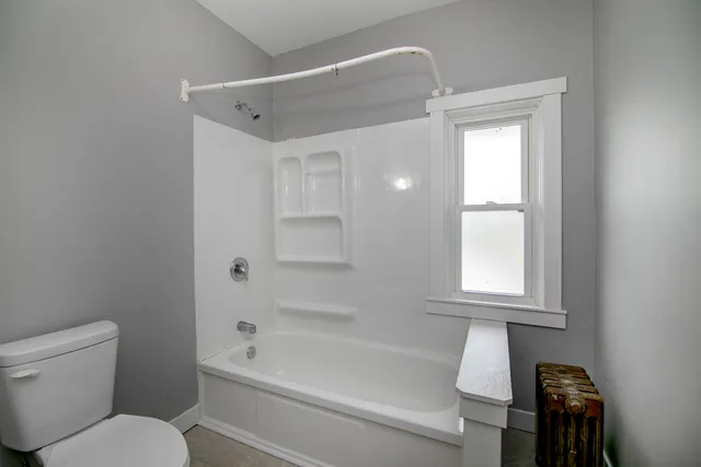 $120,000 | 152 South Greenwood Avenue, Kankakee, IL 60901