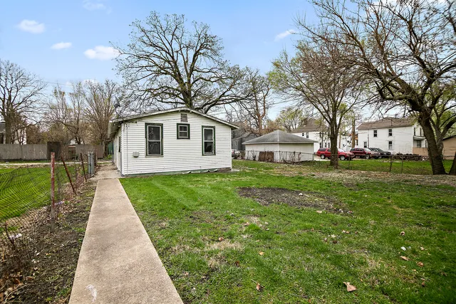 $120,000 | 152 South Greenwood Avenue, Kankakee, IL 60901