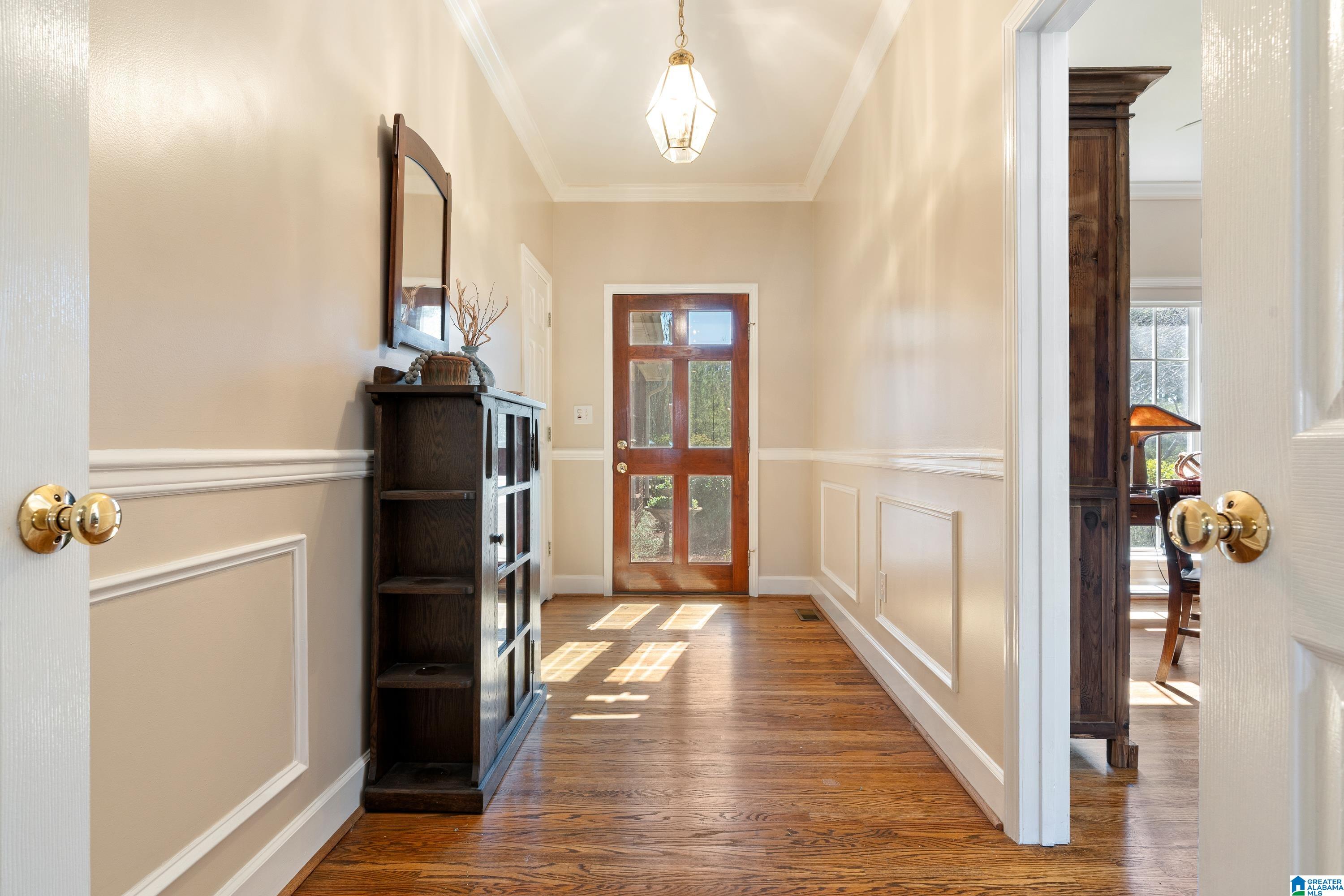 170 Windsor Lane Pelham, AL 35124 - Photo 4 of 64