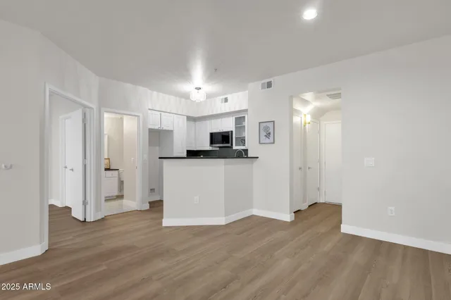 $260,000 | 3633 North 3rd Avenue, Unit 1059, Phoenix, AZ 85013