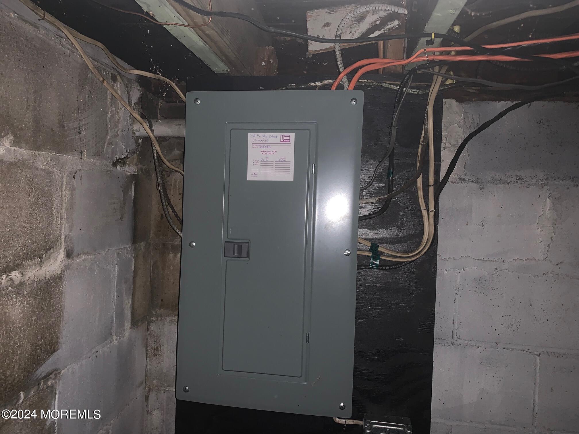 696 Wright Debow Road Jackson, NJ 08527 - Photo 25 of 31 a view of walk in closet