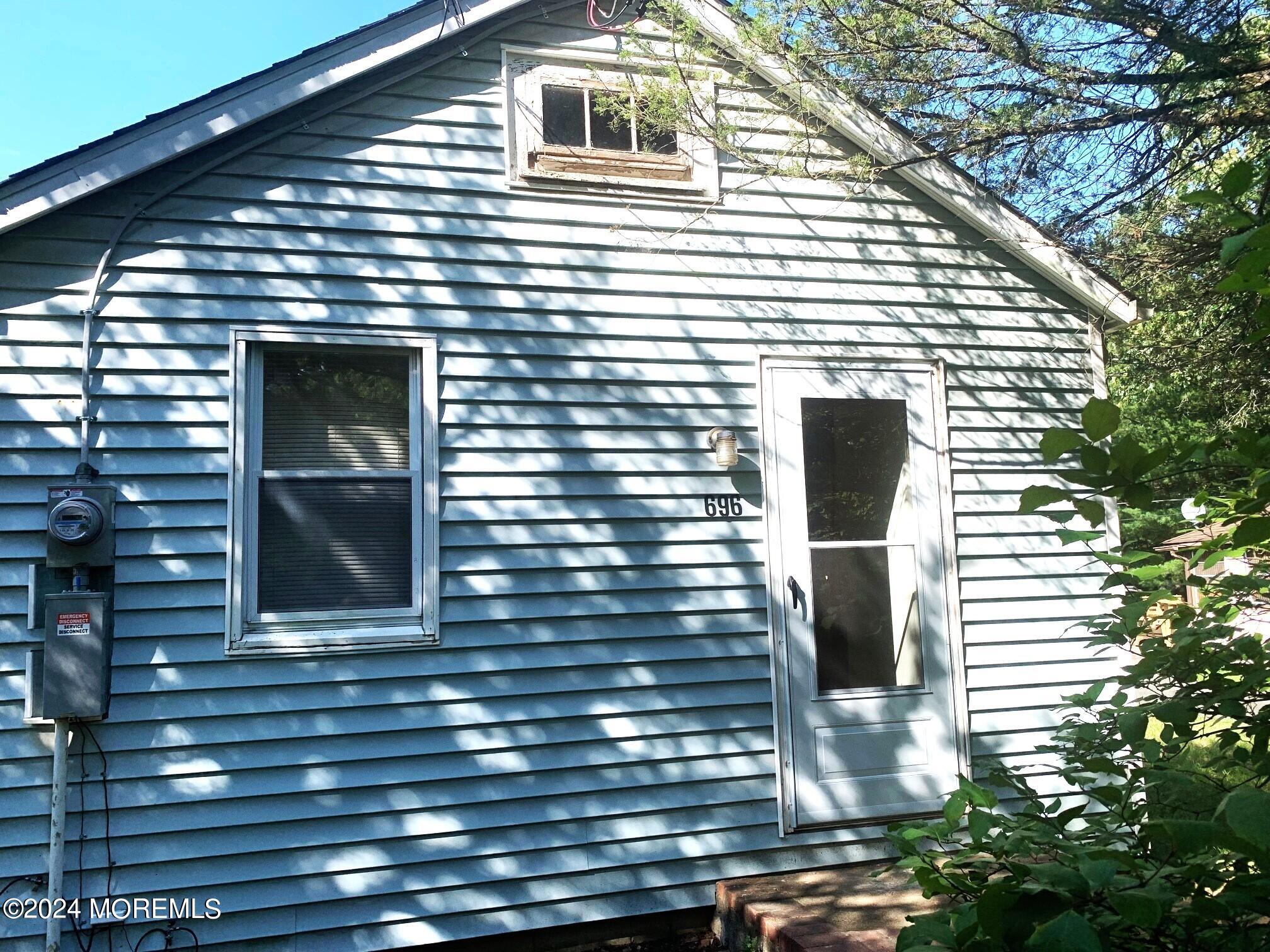 696 Wright Debow Road Jackson, NJ 08527 - Photo 3 of 31