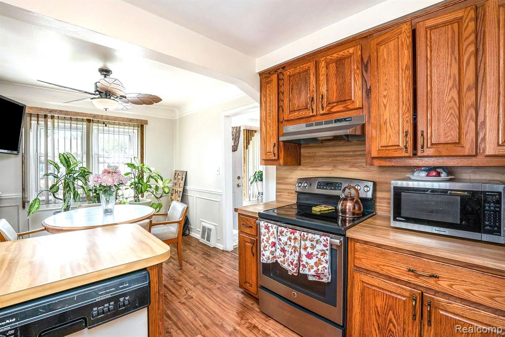 22796 Roxana Avenue Eastpointe, MI 48021 - Photo 7 of 21 Gallery Image 7