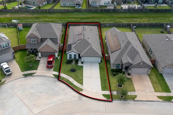 $324,900 | 15111 Dalmak Green Drive, Humble, TX 77338