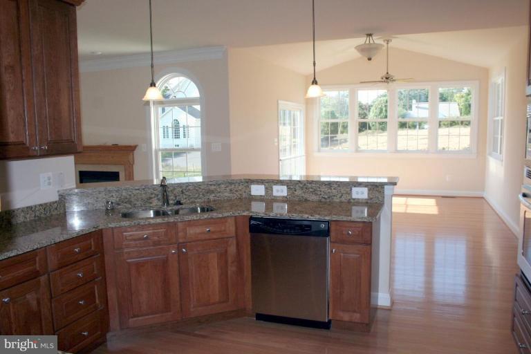 Ryan's Way, Unit 11 Perry Hall, MD 21128 - Photo 3 of 5 Kitchen