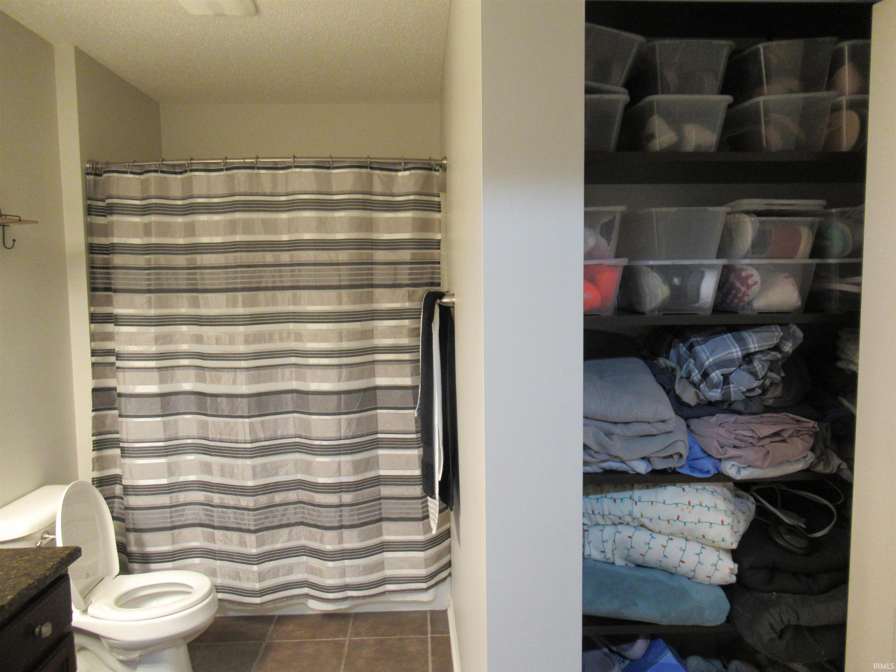 409 Chesterton Trail Fort Wayne, IN 46825 - Photo 15 of 28