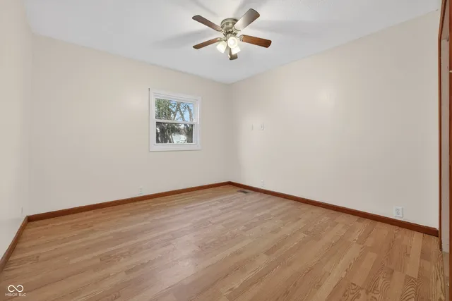 $159,900 | 2327 North F Street, Elwood, IN 46036