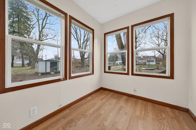 $159,900 | 2327 North F Street, Elwood, IN 46036