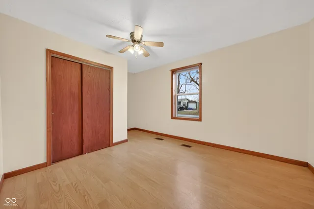 $159,900 | 2327 North F Street, Elwood, IN 46036