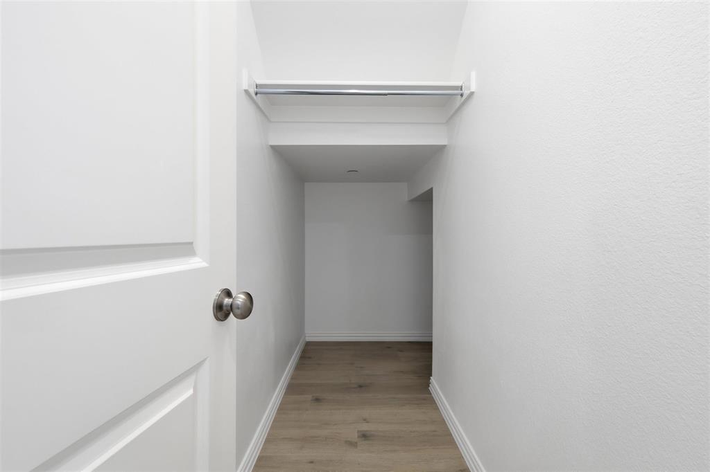 1317 Rooted Road Frisco, TX 75033 - Photo 11 of 34
