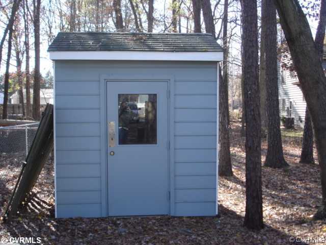2605 Indale Road Glen Allen, VA 23060 - Photo 4 of 11 Storage