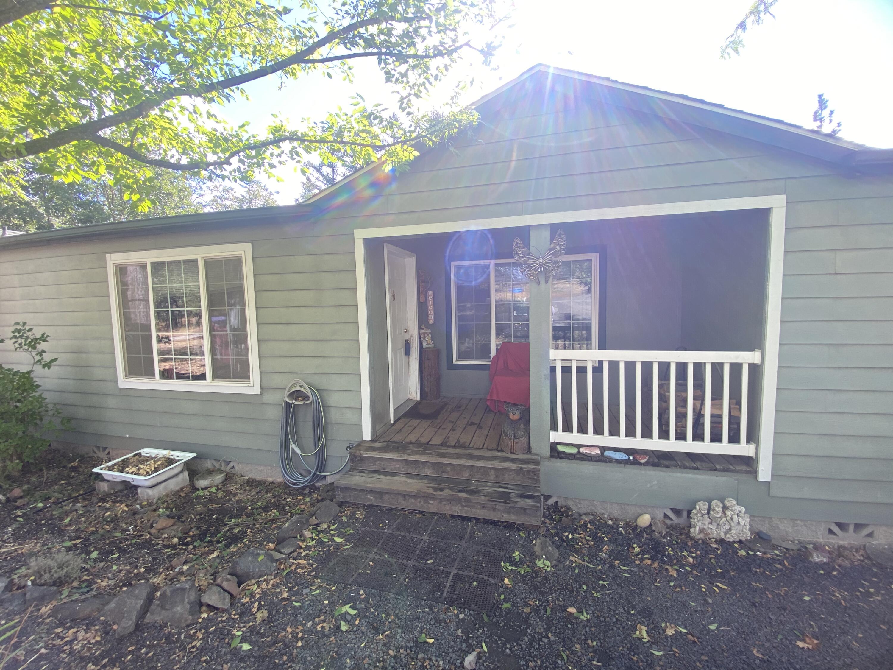 2153 Swingle Road Trail, OR 97541 - Photo 1 of 32 Front Porch