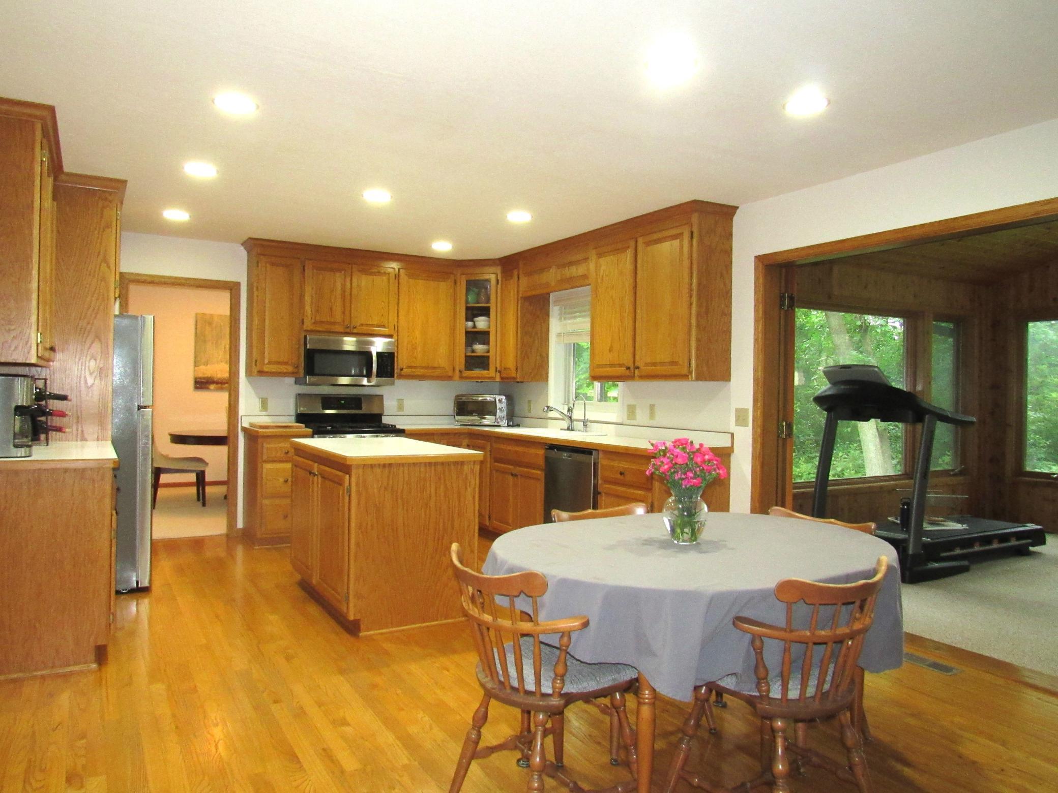 1020 Lake Lucy Road Chanhassen, MN 55317 - Photo 6 of 33