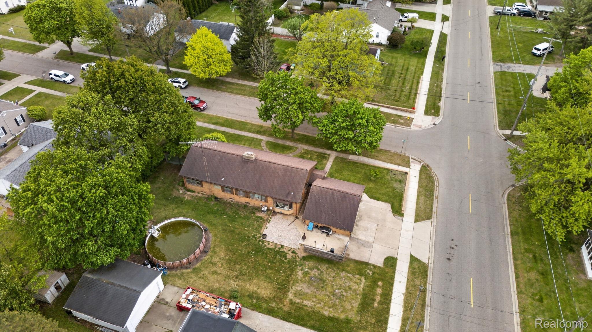 1209 Beatrice Street Flushing, MI 48433 - Photo 37 of 39 Aerial perspective of suburban area