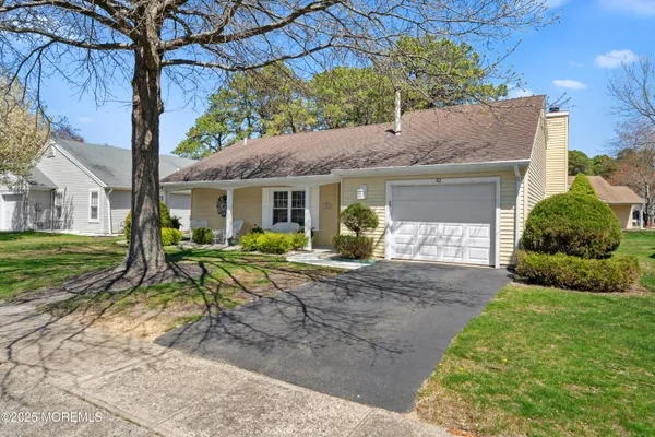 $318,750 | 42 Canterbury Drive, Forked River, NJ 08731