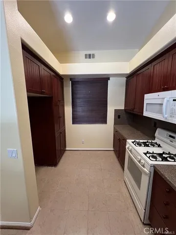 $2,600 | 5371 Orange Grove Avenue, Hemet, CA 92544