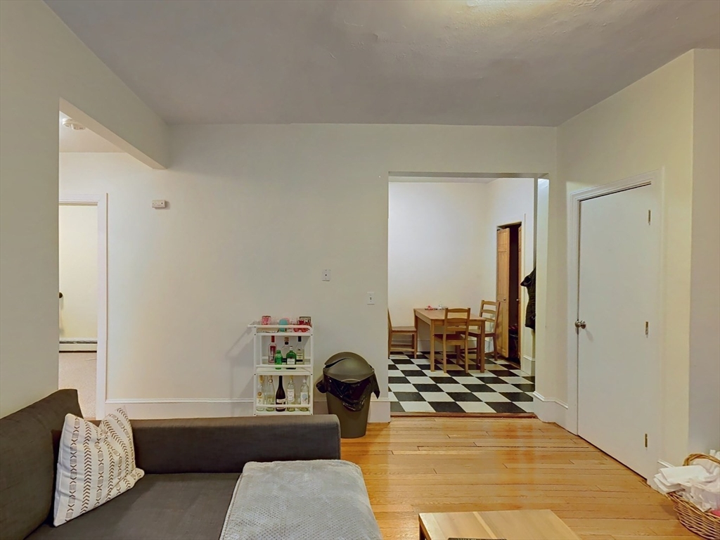 11 Aberdeen Street, Unit 4 Boston, MA 02215 - Photo 9 of 22 Gallery Image 9