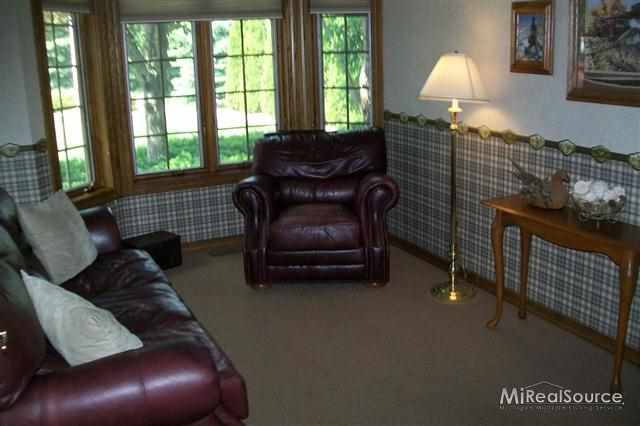 41280 Utica Road Sterling Heights, MI 48313 - Photo 17 of 29 DEN / LIBRARY