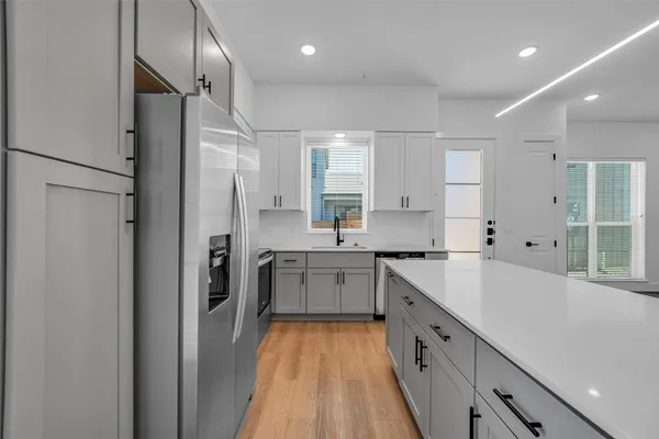 $1,835 | 1601-333 Mustang Drive, Marble Falls, TX 78654