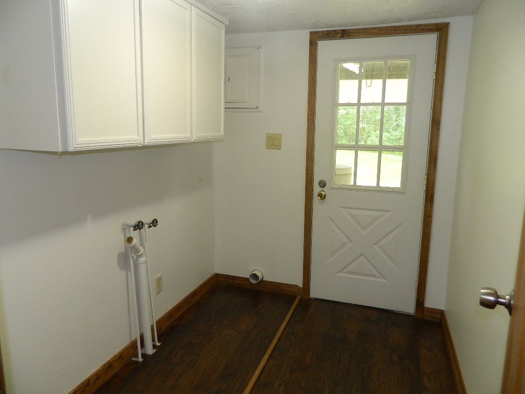 2280 South Loomis Road Mount Pleasant, MI 48858 - Photo 19 of 31 1863659-18.JPG