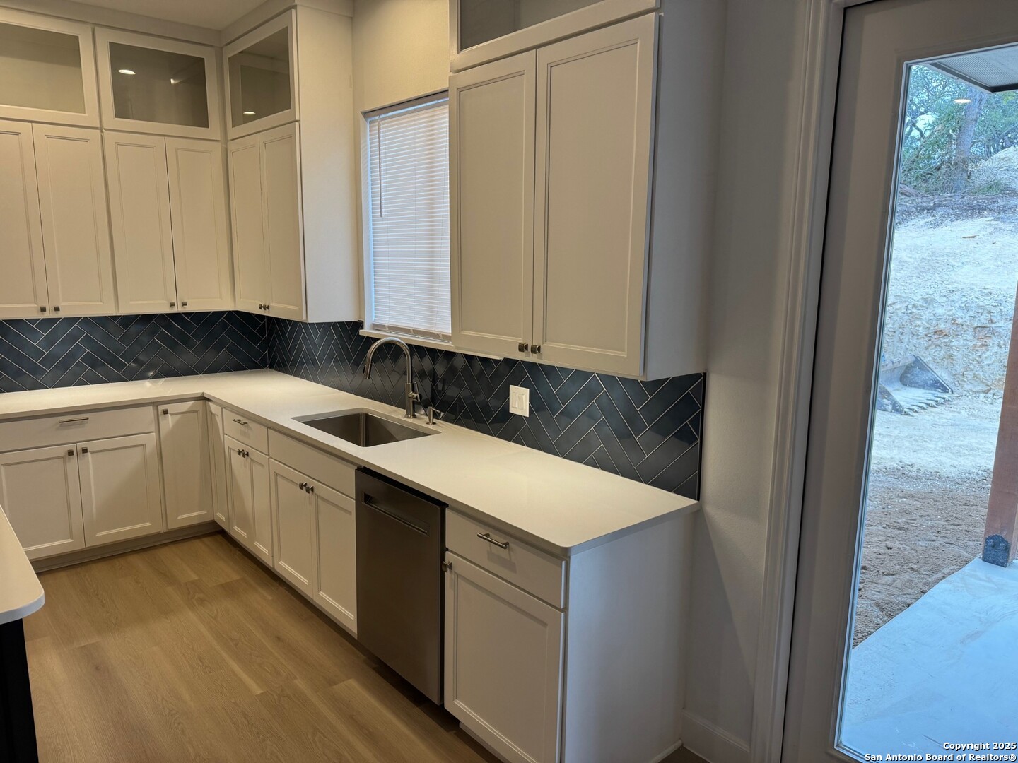 8221 Old Austin Road Selma, TX 78154 - Photo 3 of 9