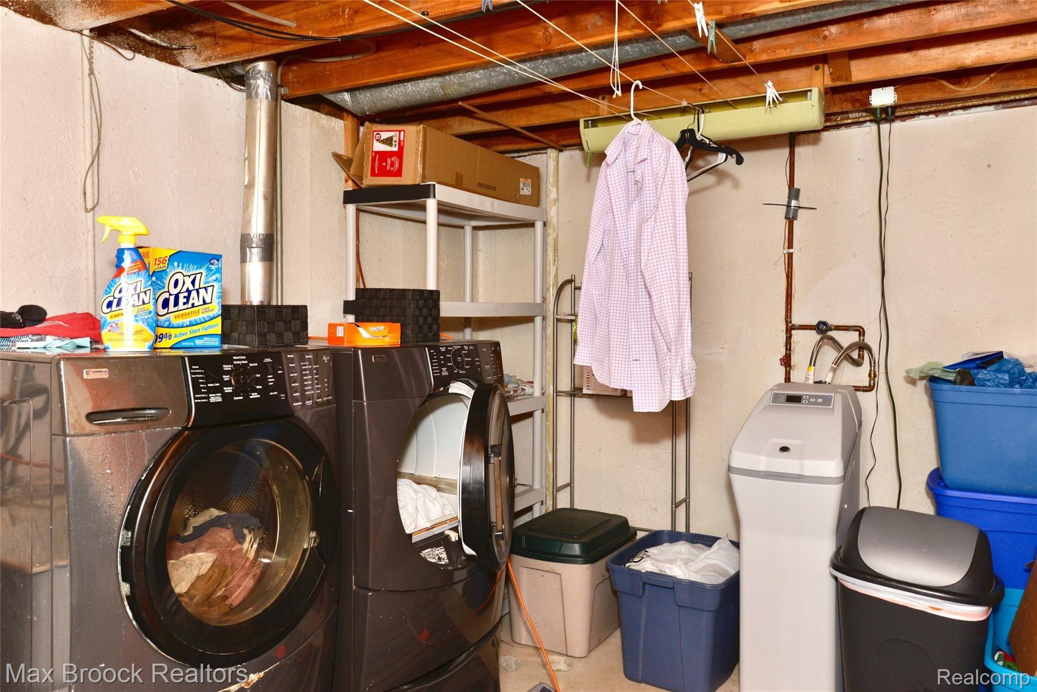 604 Renshaw Street Rochester, MI 48307 - Photo 20 of 23 Basement Laundry Room