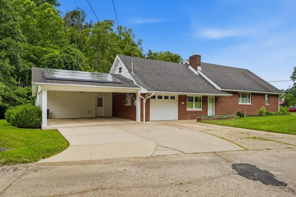 $325,000 | 133 Larkspur Drive, Huntington, WV 25705