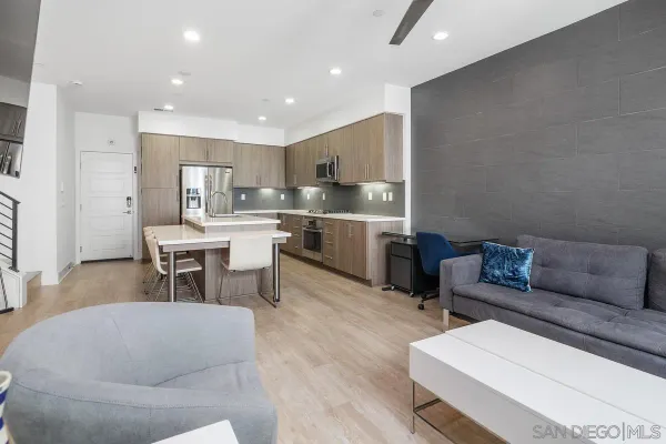 $4,800 | 2622 Aperture Circle, San Diego, CA 92108